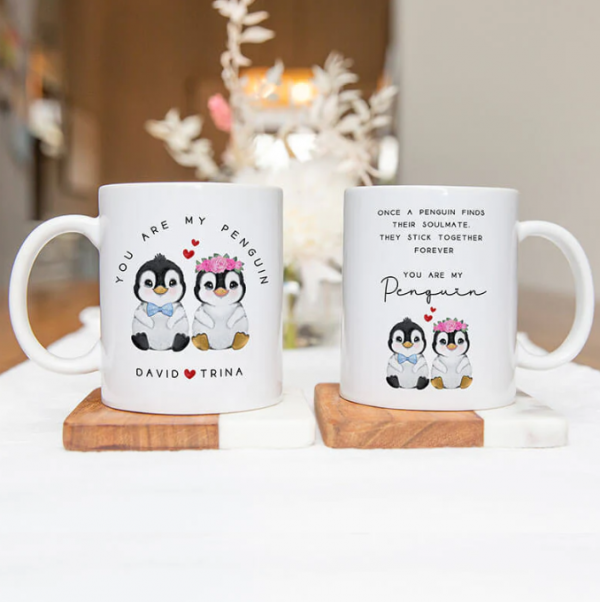 Mug dengan desain pasangan penguin yang lucu